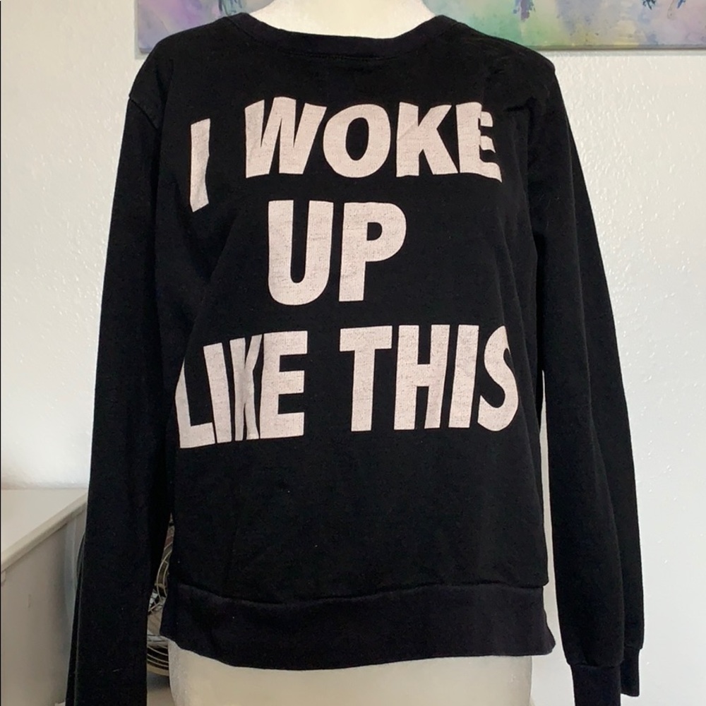 black crew neck hoodie